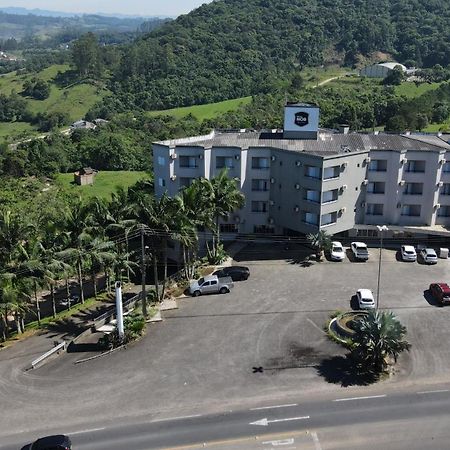Real Nob Hotel Орлеанс Экстерьер фото