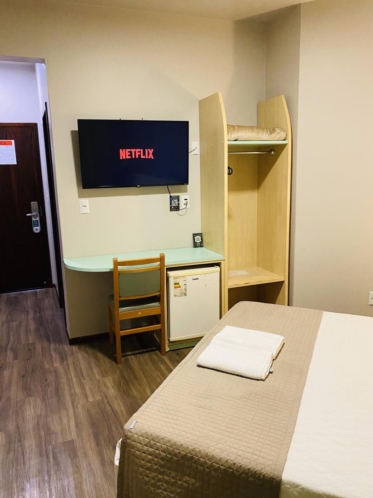 Real Nob Hotel Орлеанс Экстерьер фото
