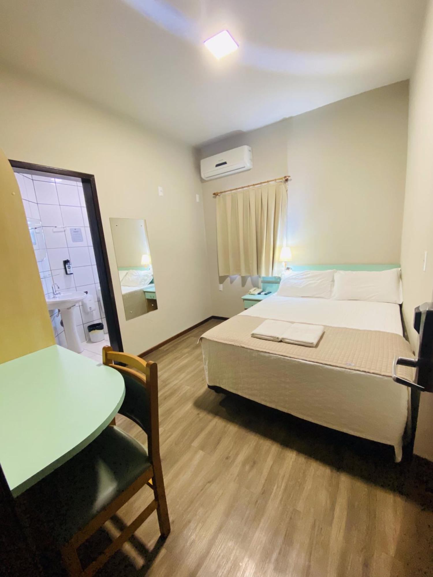 Real Nob Hotel Орлеанс Экстерьер фото