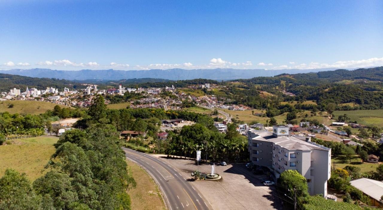 Real Nob Hotel Орлеанс Экстерьер фото